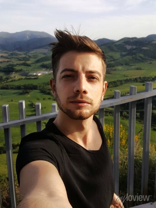Alt Image